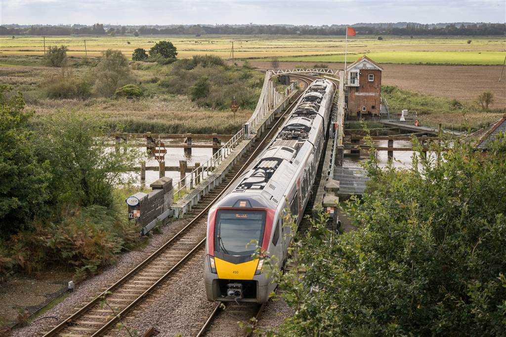 Train on Reedham swing bridge